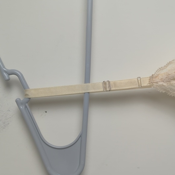 Vintage Vanity Fair Slip with Lace Trim Women's 34 - Picture 8 of 12